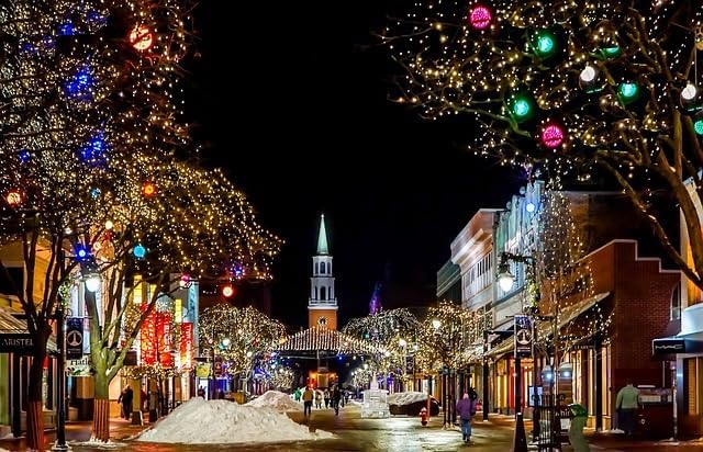 Outdoor String Lights, 600 LED 216Ft Christmas Light with Remote, 8 Lighting Modes, Powered Plug for Wedding Party Garden Tree Yard Indoor Decorations(216 Ft | Multi, 216 Ft)